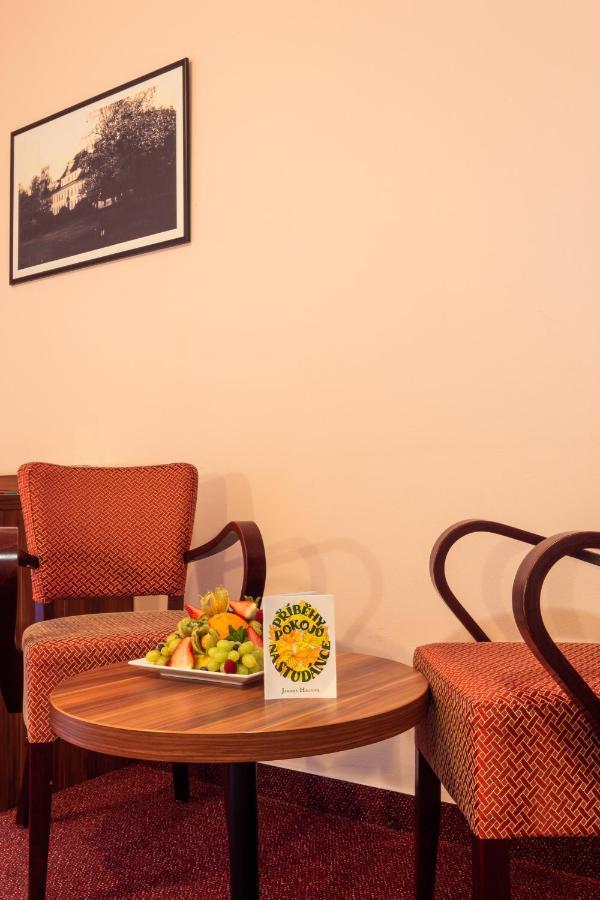 Hotel Studanka ริคโนฟ นัด คเยชโนว์ ภายนอก รูปภาพ