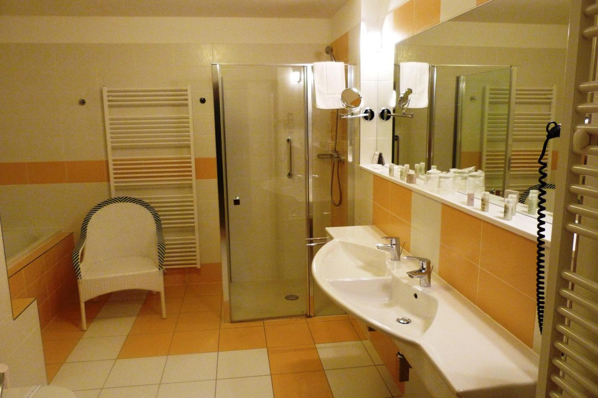 Hotel Studanka ริคโนฟ นัด คเยชโนว์ ภายนอก รูปภาพ