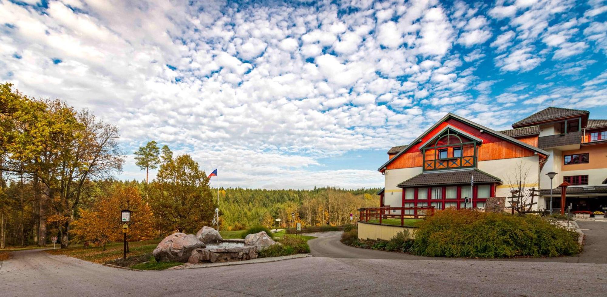 Hotel Studanka ริคโนฟ นัด คเยชโนว์ ภายนอก รูปภาพ